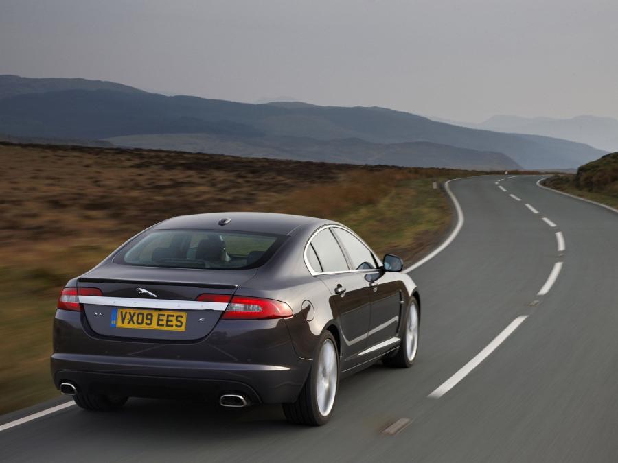  Jaguar XF Diesel S 2009 года  (фото 27 из 82)